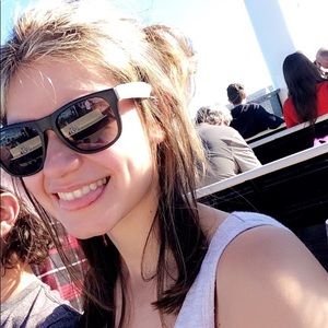 Meet your Posher, Maria